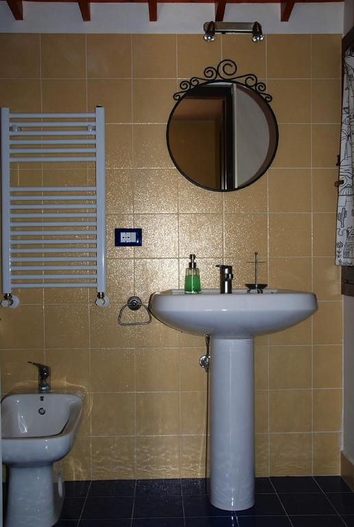 La Casa Nettarina Guest House Poggio Mirteto Room photo